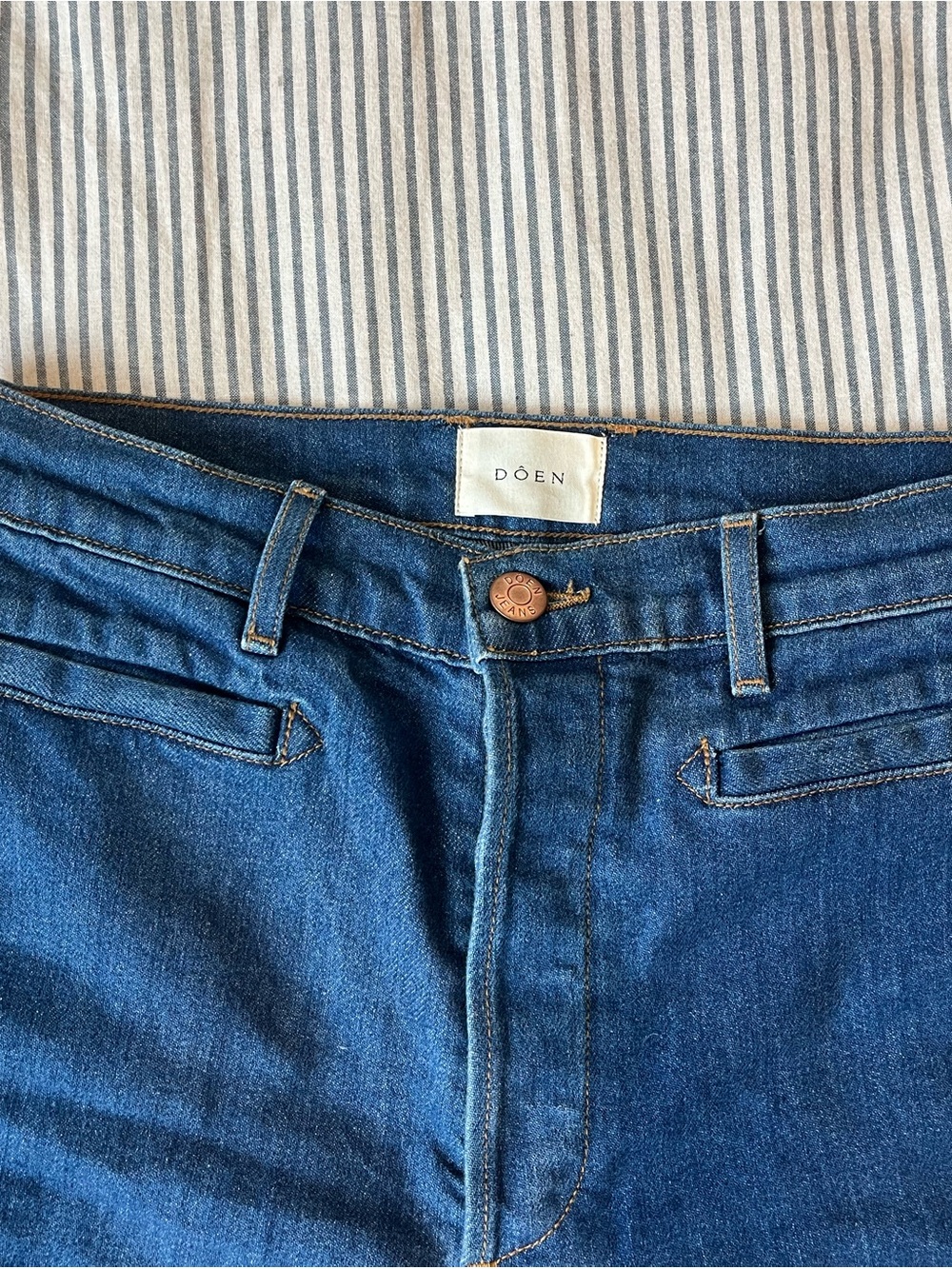 Doen Dark Blue High-Rise Jeans